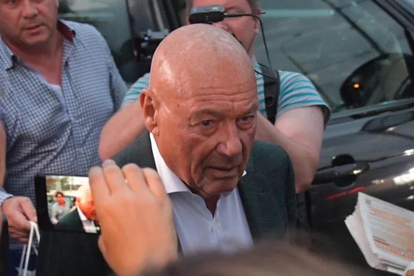 Познер покинул Тбилиси после акций протеста из-за его визита