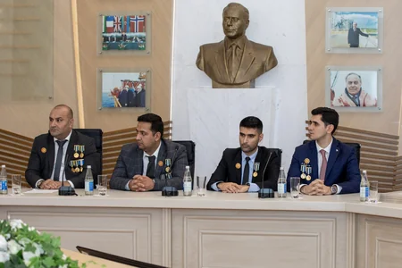 Energetika Nazirliyində Zəfər Gününə həsr olunmuş tədbir keçirilib