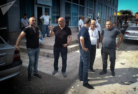 Potidə böyük əşya bazarı yanıb - FOTO