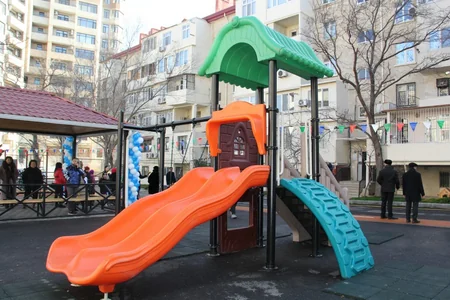 “Bizim həyət” layihəsi çərçivəsində daha bir həyət abadlaşdırılıb
