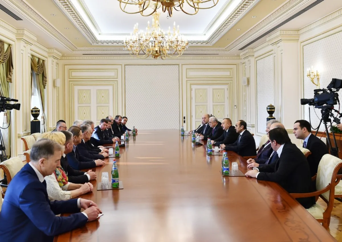 Prezident İlham Əliyev: “Biz əldə olunan nailiyyətlərlə kifayətlənə bilmərik” - YENİLƏNİB