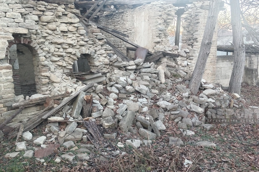 Qubada dağılmış 150 yaşlı məscid - REPORTAJ