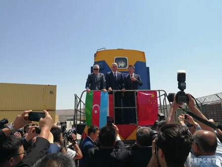 Sian-Bakı blok qatarının qarşılanma mərasimi keçirilib - FOTO