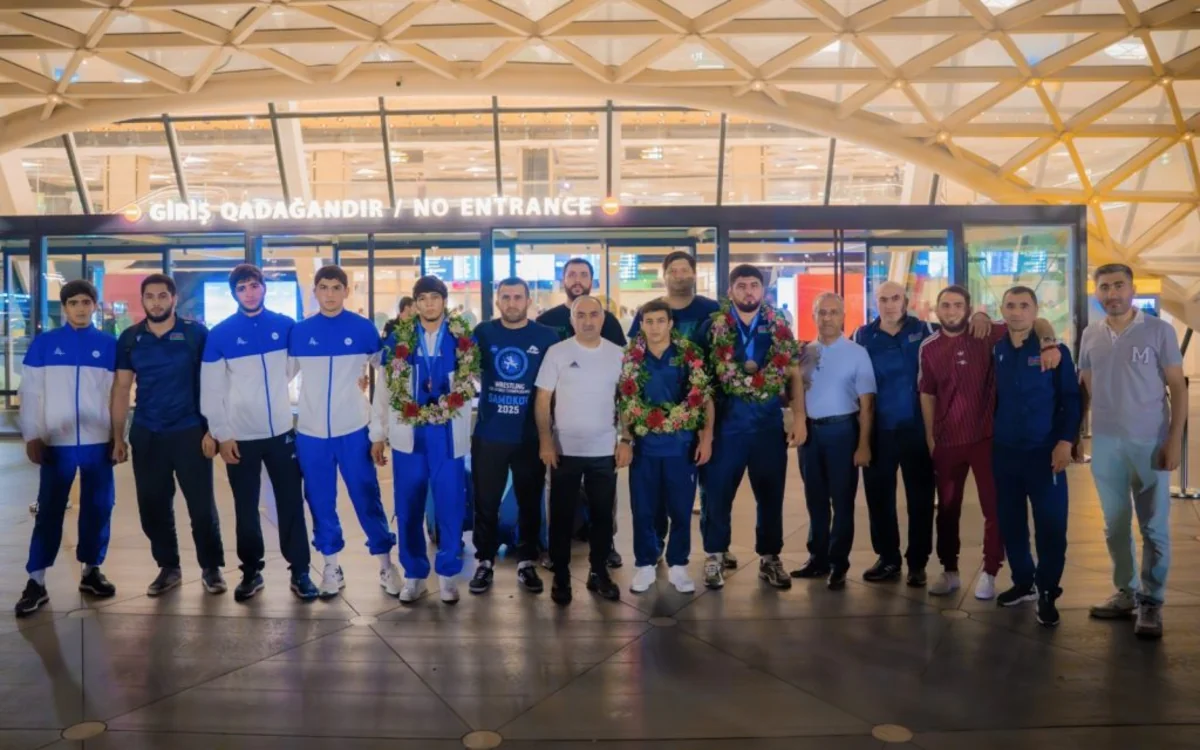 Azərbaycanın sərbəst güləşçisi dünya çempionatında qazandığı medalı atasına həsr edib