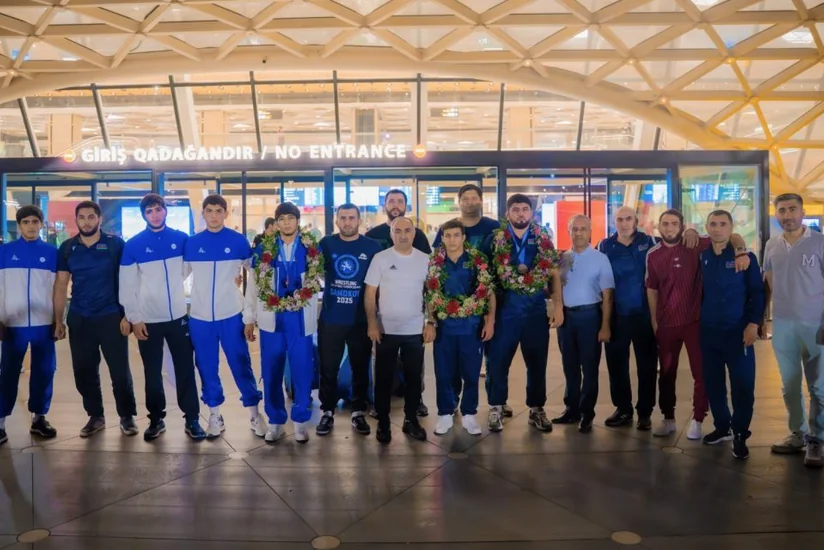 Azərbaycanın sərbəst güləşçisi dünya çempionatında qazandığı medalı atasına həsr edib