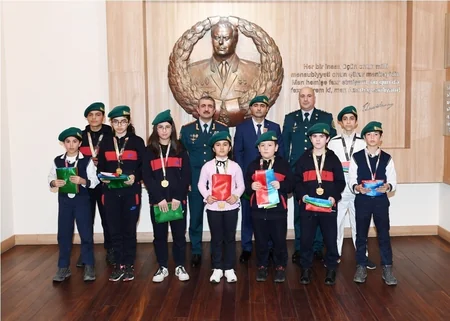 DSX rəisi Tehranda “Master Cup” beynəlxalq turnirində qələbə qazanan idmançılarla görüşüb