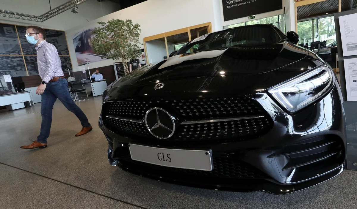 “Mercedes-Benz” koronavirusa görə işçilərinə ödəniş edəcək