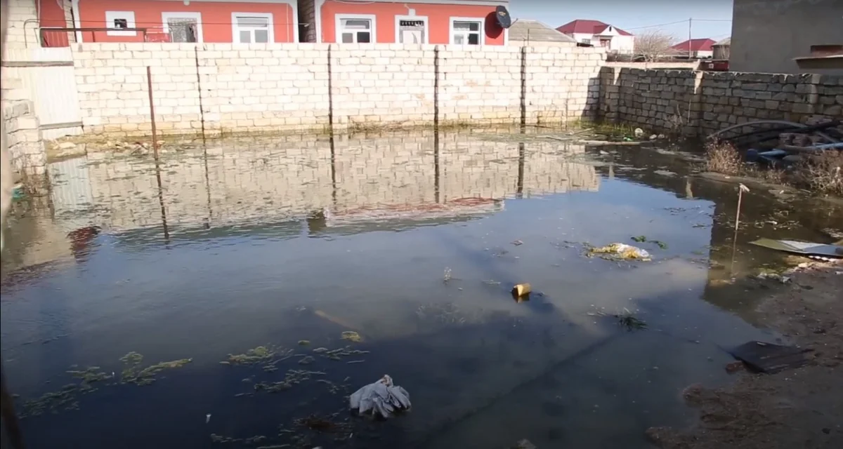 Suya qərq olan Ramana küçələri