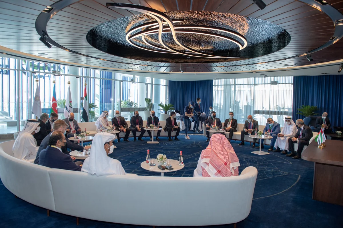 Azerbaijan, UAE discuss increasing cooperation on Trans-Caspian corridor