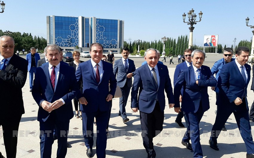 Azərbaycan və Türkiyənin Baş prokurorlarının Gəncəyə səfəri başlayıb - VİDEO - YENİLƏNİB