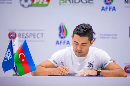 Sabah braziliyalı futbolçu ilə müqavilə bağlayıb