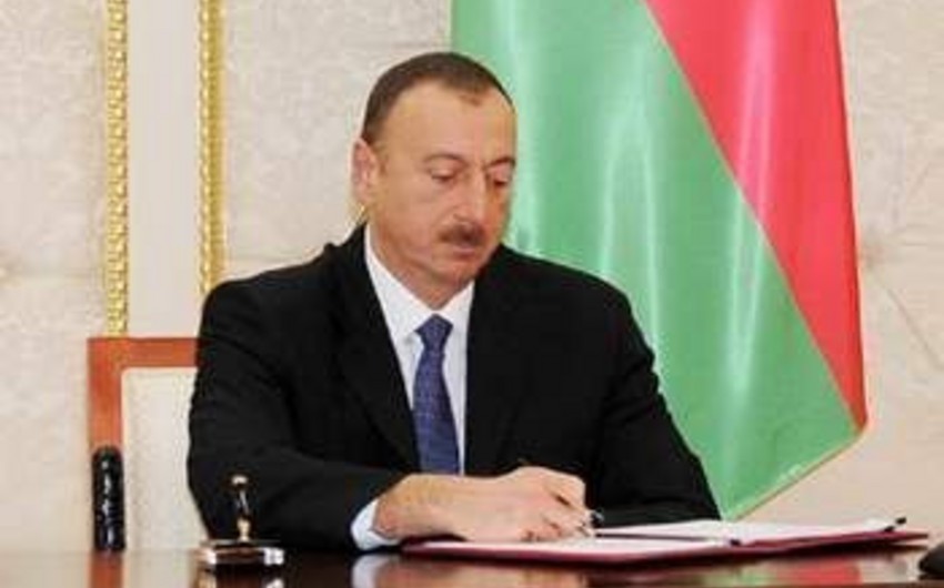 Azərbaycanda bir hakimin iş yeri dəyişdirilib, digərinin səlahiyyətlərinə xitam verilib