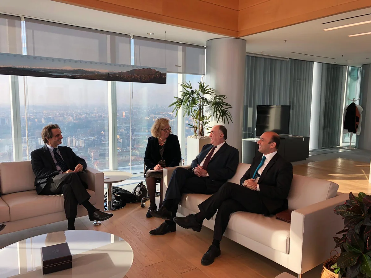 Elmar Məmmədyarov İtaliyanın Lombardiya regionunun prezidenti ilə görüşüb