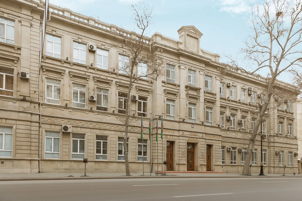 Nazirlik TIR sürücülərinin etirazına münasibət bildirib