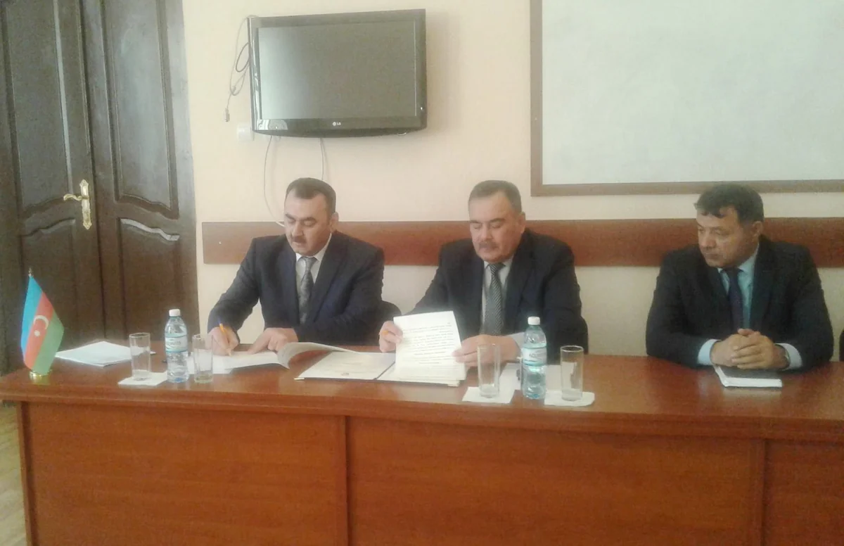 Əmlak Məsələləri Dövlət Komitəsi ilə Aqrar Universiteti arasında memorandum imzalanıb