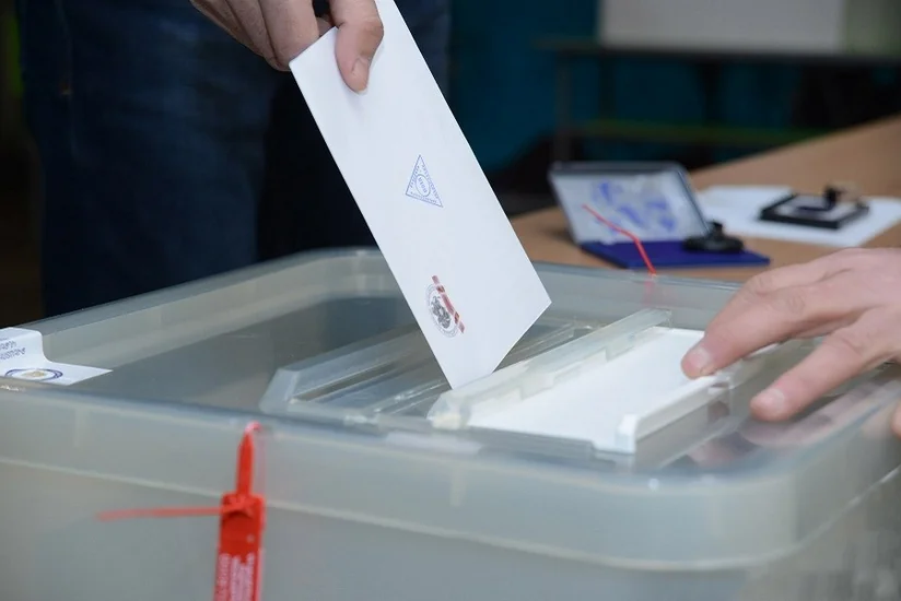 Ermənistanın keçmiş hakim partiyası növbədənkənar parlament seçkilərində iştirak edəcək