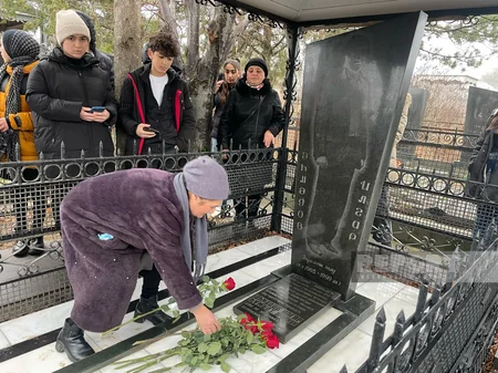Gürcüstanda 20 Yanvar şəhidinin məzarı ziyarət olunub