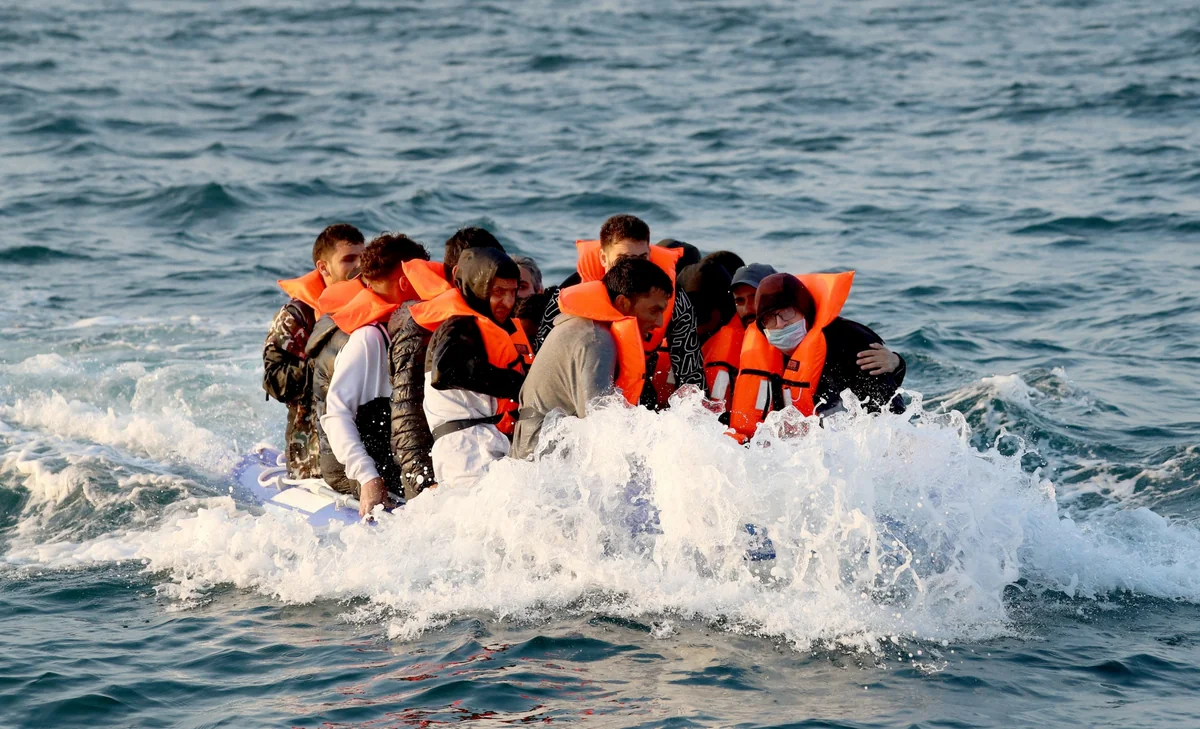 UK tells small-boat migrants: we will detain and remove you