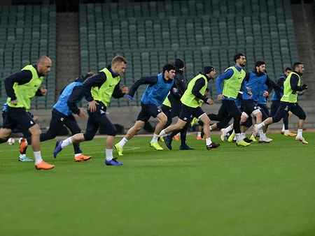 Azərbaycan yığması UEFA Millətlər Liqasındakı oyunlar ərəfəsində Bakı Olimpiya Stadionunda məşqə çıxıb