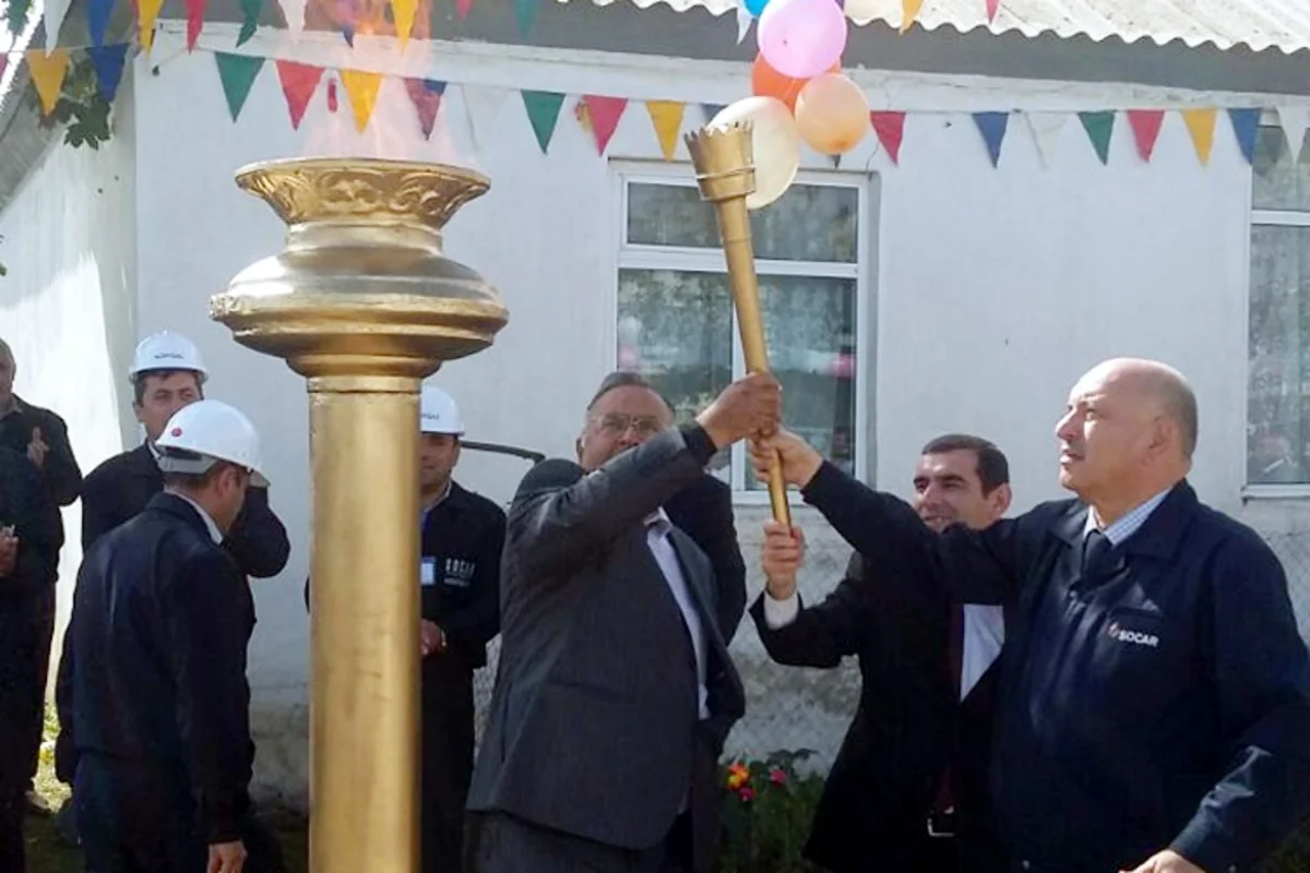 Gədəbəyin daha iki kəndinə ilk dəfə təbii qaz verilib