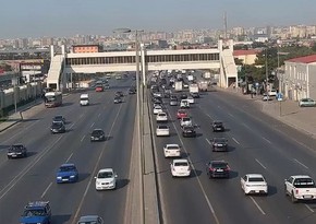 Bakının bir sıra yollarında tıxac yaranıb
