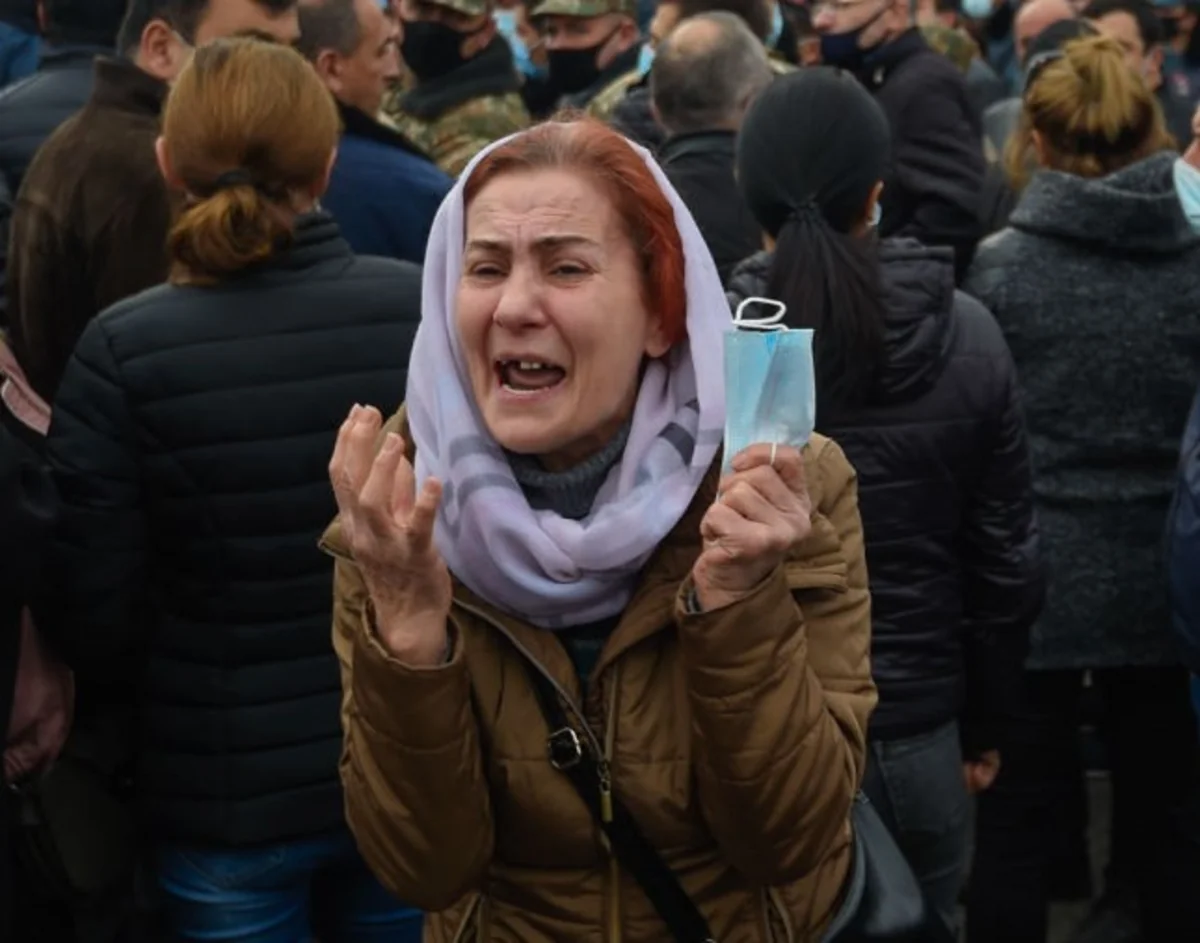 Erməni valideynlər Tonoyanla görüş tələb edir: “Övladlarımızı qaytarın”