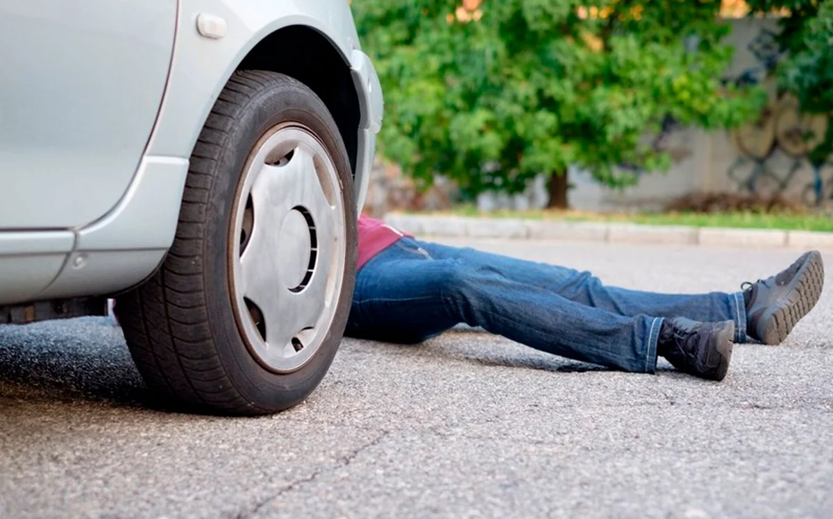 В Шеки автомобиль насмерть сбил пешехода