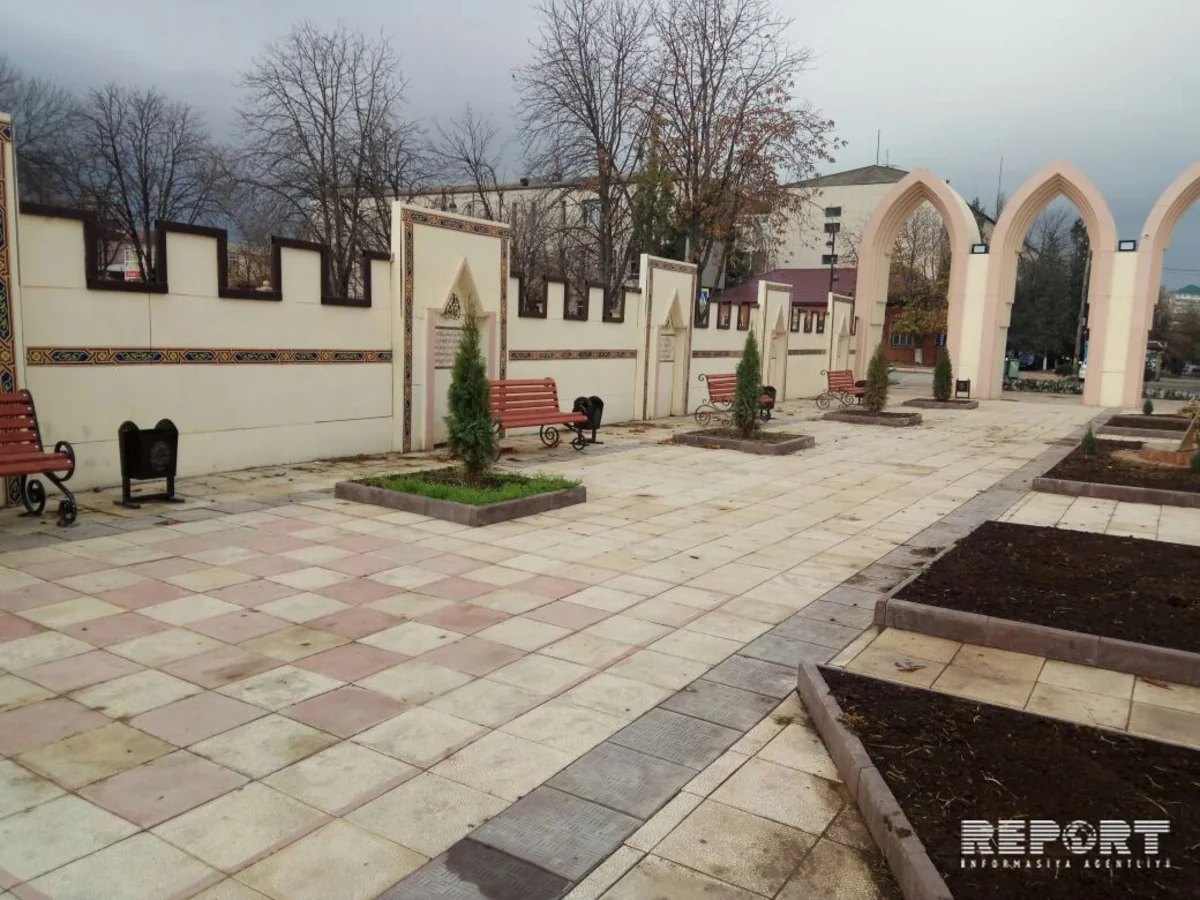 Dərbənddə Nizami Gəncəvinin heykəli bərpa edilib