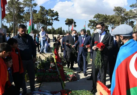 Gənclər və İdman Nazirliyi Anım Günü ilə bağlı tədbirlər keçirib