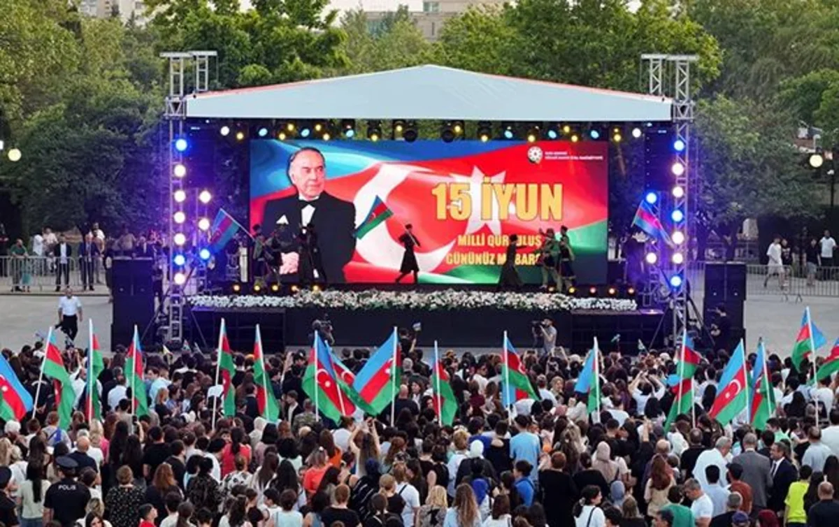 Nizami rayonunda bayram konserti keçirilib - VİDEO