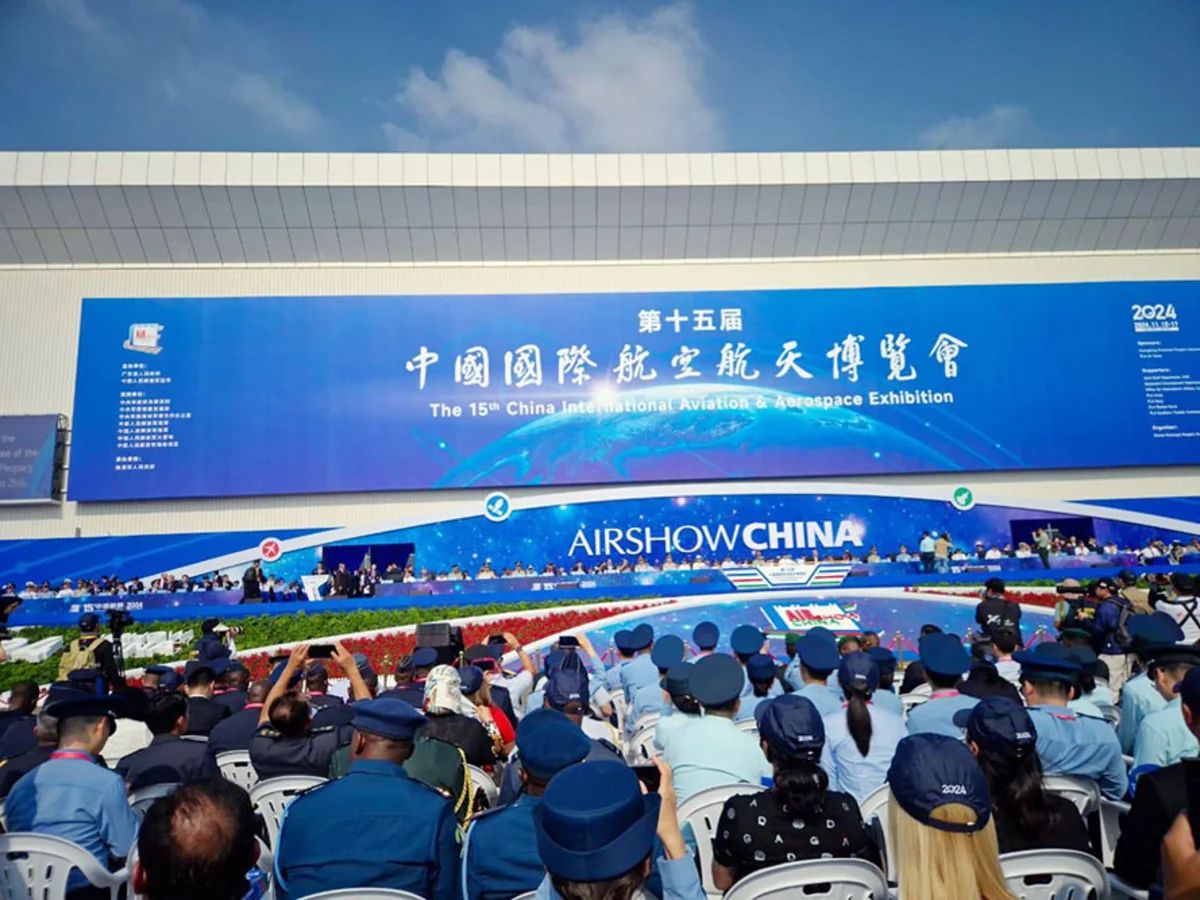 Azerbaijan Air Force Commander attends Airshow China