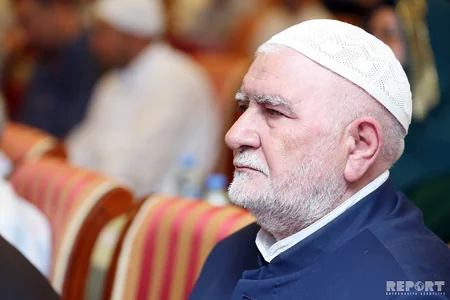 “Dövlət-din münasibətlərinin hüquqi bazası” mövzusunda müşavirə keçirilib