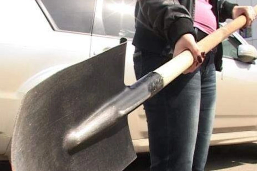 Binədə istixana üstündə dava düşüb, 1 nəfər bel ilə döyülüb