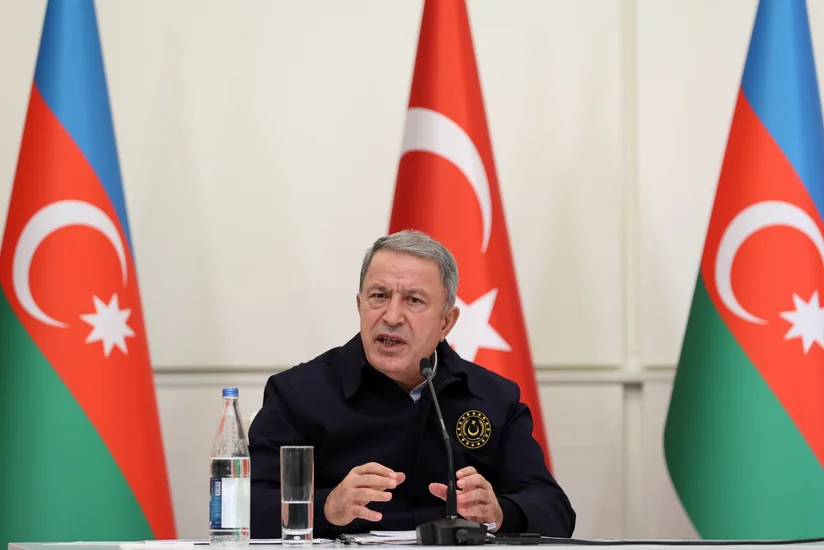 Хулуси Акар понаблюдает за ходом совместных учений азербайджанских и турецких военнослужащих