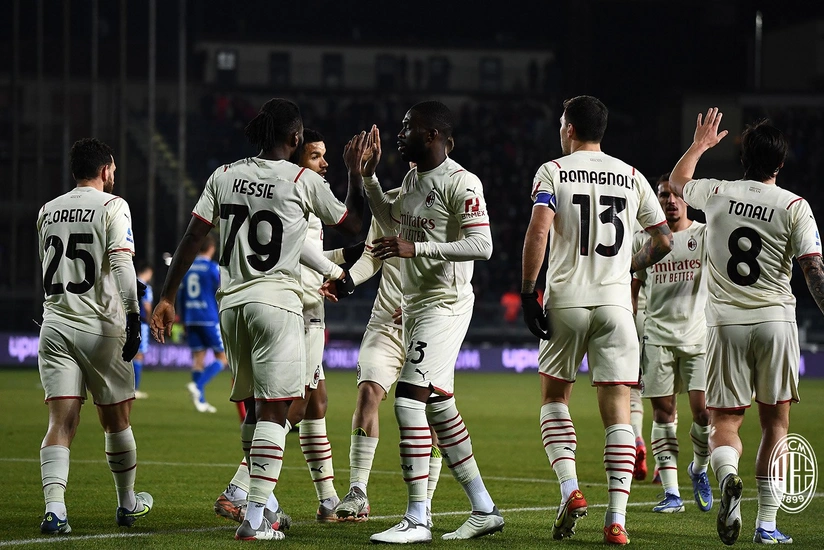Milan A Seriyasında yeni uğura imza atıb