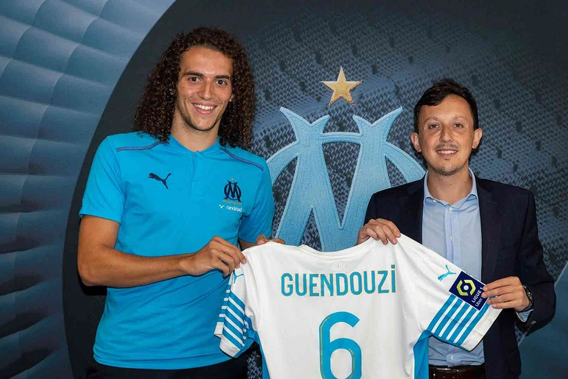 Arsenaldan ayrılan futbolçu Fransa klubuna keçdi
