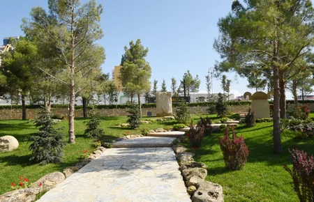 Azərbaycan Prezidenti Xətai rayonunda yeni yaradılan park kompleksinin açılışında iştirak edib