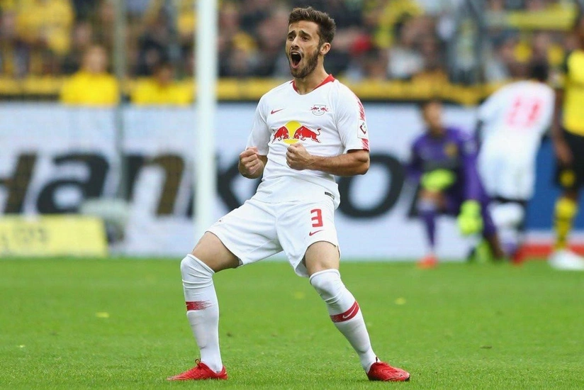 Qalatasaray qış fasiləsində ilk transferini reallaşıdırıb