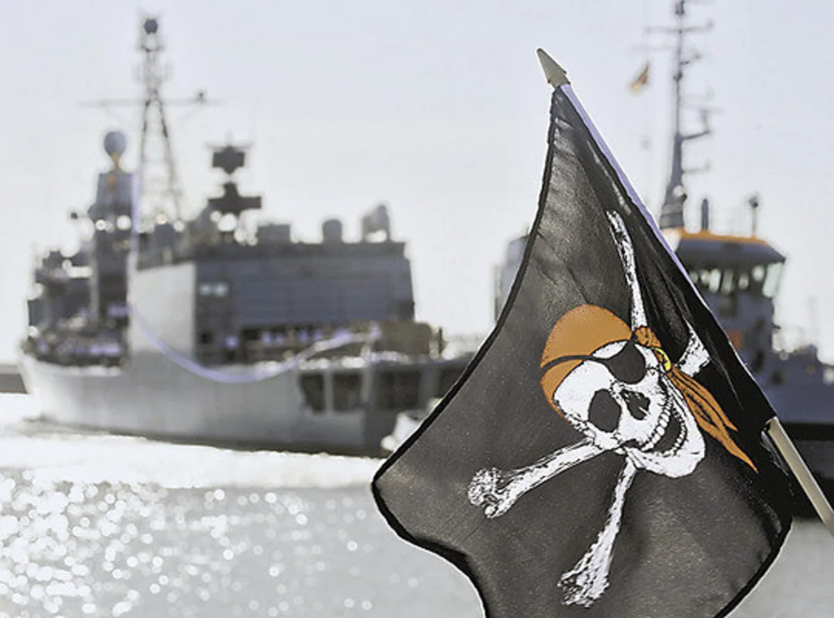 Nigeriya sahillərində piratlar alman gəmisinin dənizçilərini oğurlayıb