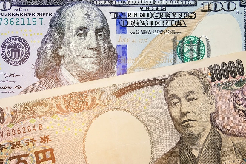 Japanese yen drops past 160 to fresh 34-year low against US dollar