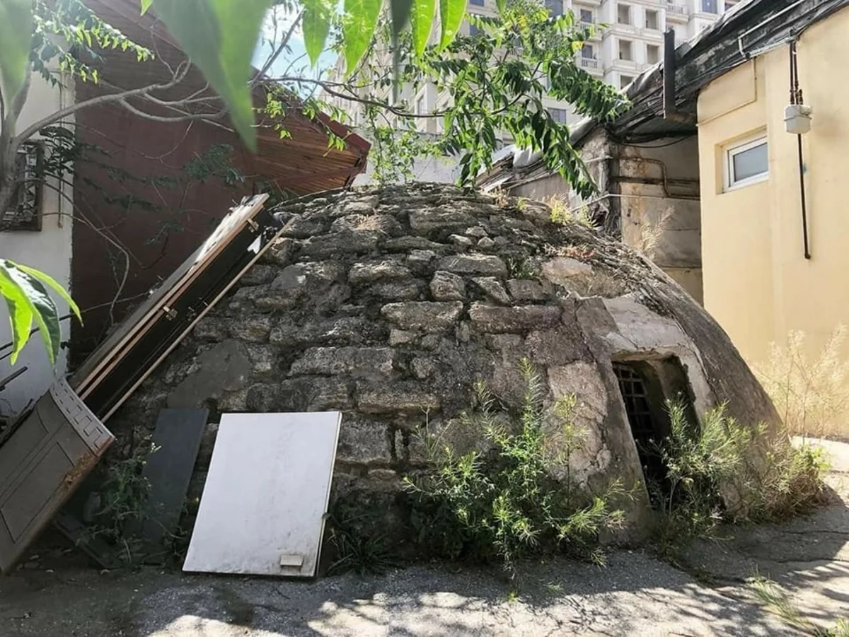 Bakıda dağılmaq təhlükəsi ilə üz-üzə olan tarixi hamam reyestrə daxil ediləcək