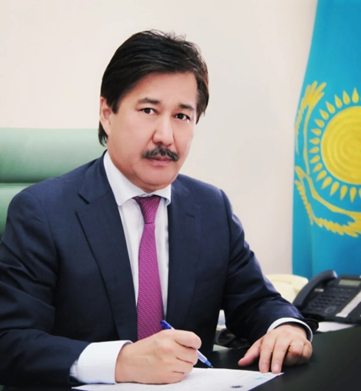 Rektor: Azərbaycanın latın dilinə keçid təcrübəsi Qazaxıstan üçün faydalı olacaq
