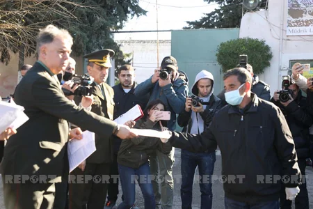 On altı saylı cəzaçəkmə müəssisəsindən 14 nəfər məhkum azadlığa buraxılıb