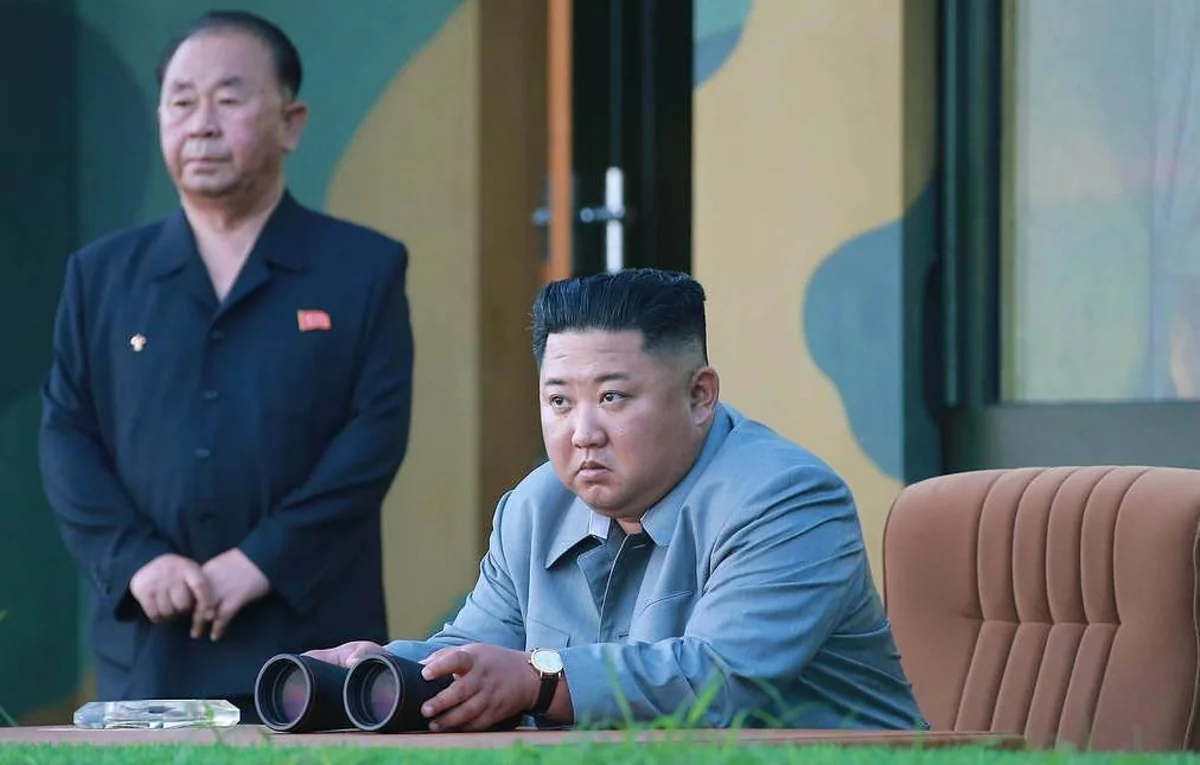 Kim Çen In yeni taktiki idarə olunan raketlərin sınaqlarında iştirak edib