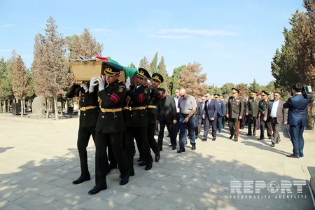 General-leytenant Ziya Yusifzadə II Fəxri Xiyabanda dəfn olunub - FOTO