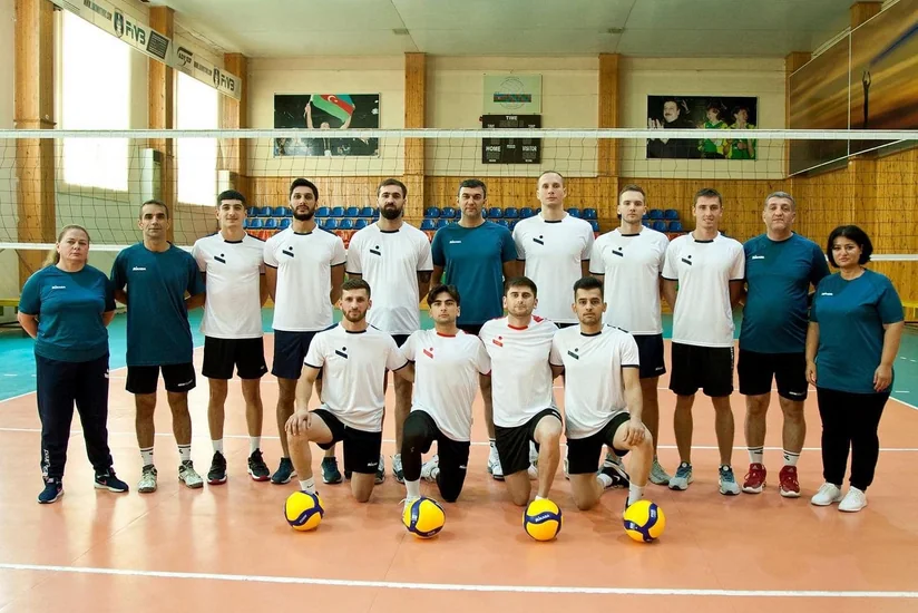 Murov klubu Polşaya yollanıb