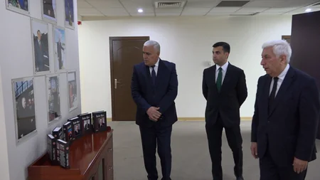 Dövlət Agentliyində “Heydər Əliyev İli”nə həsr olunmuş tədbir keçirilib