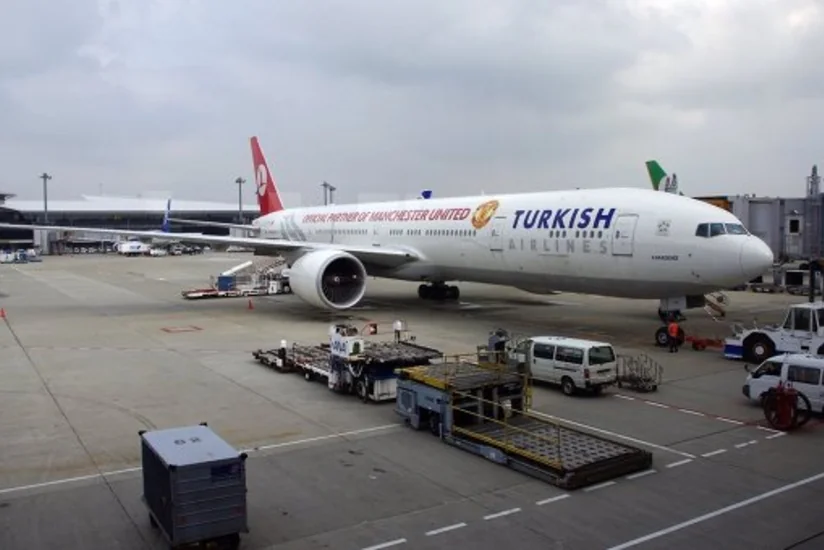 Рейс Turkish Airlines задержан в аэропорту Стамбула из-за сообщения о бомбе