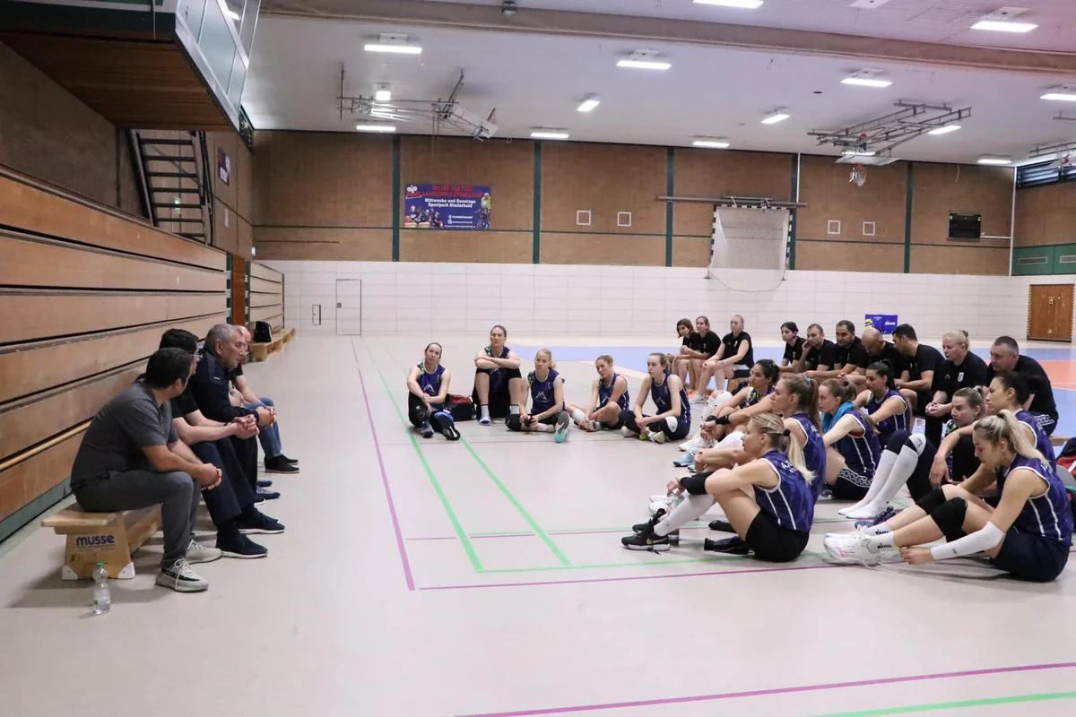 Azərbaycan Voleybol Federasiyasının rəhbərliyi millinin düşərgəsinə baş çəkib