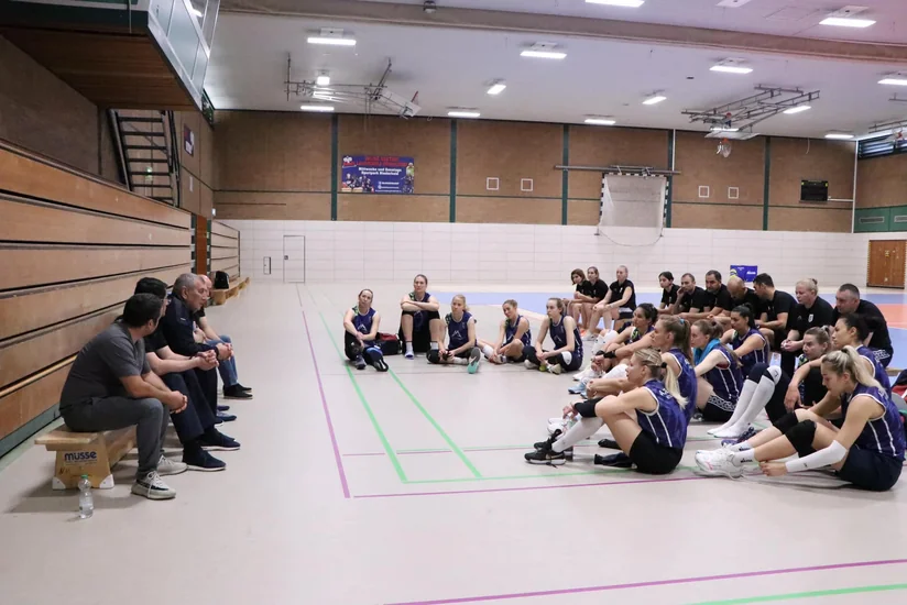 Azərbaycan Voleybol Federasiyasının rəhbərliyi millinin düşərgəsinə baş çəkib
